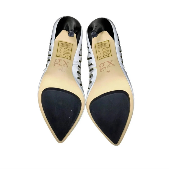 GX by Gwen Stefani Addie High Heel B/W Geometric Cutout Island Platform Pumps, 9 - Picture 5 of 9